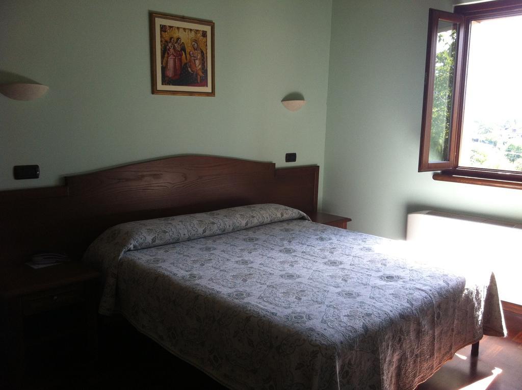 Agriturismo La Cantina Ascoli Piceno Bilik gambar